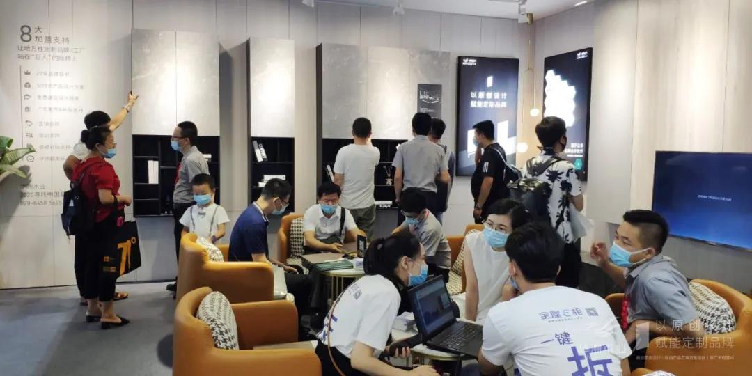 7.27家博會(huì)火熱開(kāi)展，華洲木業(yè)邀您參觀交流(圖3)