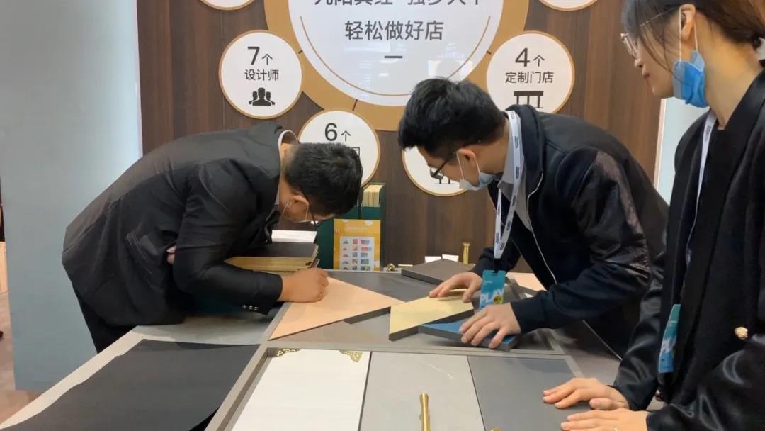 2020廣州設(shè)計(jì)周圓滿落幕，帶您回顧華洲的“新花樣”！(圖7)