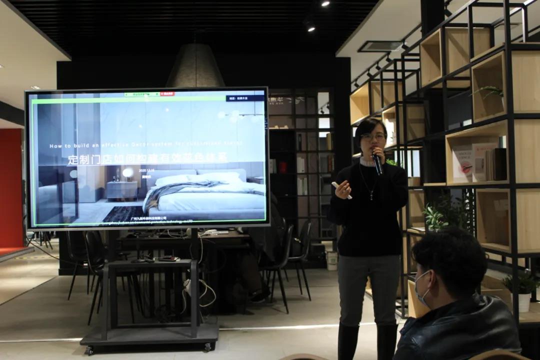 恭喜！華洲木業(yè)（陜西）運(yùn)營中心首航儀式暨供應(yīng)鏈賦能模式發(fā)布會圓滿舉辦！(圖6)