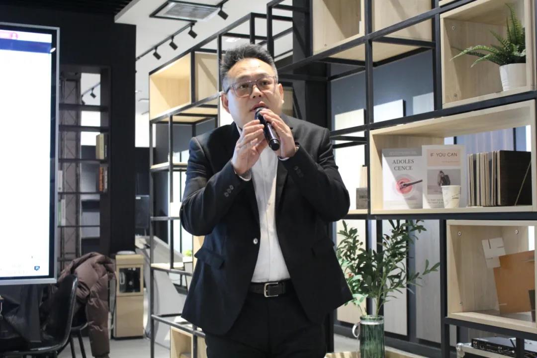 恭喜！華洲木業(yè)（陜西）運(yùn)營中心首航儀式暨供應(yīng)鏈賦能模式發(fā)布會圓滿舉辦！(圖18)